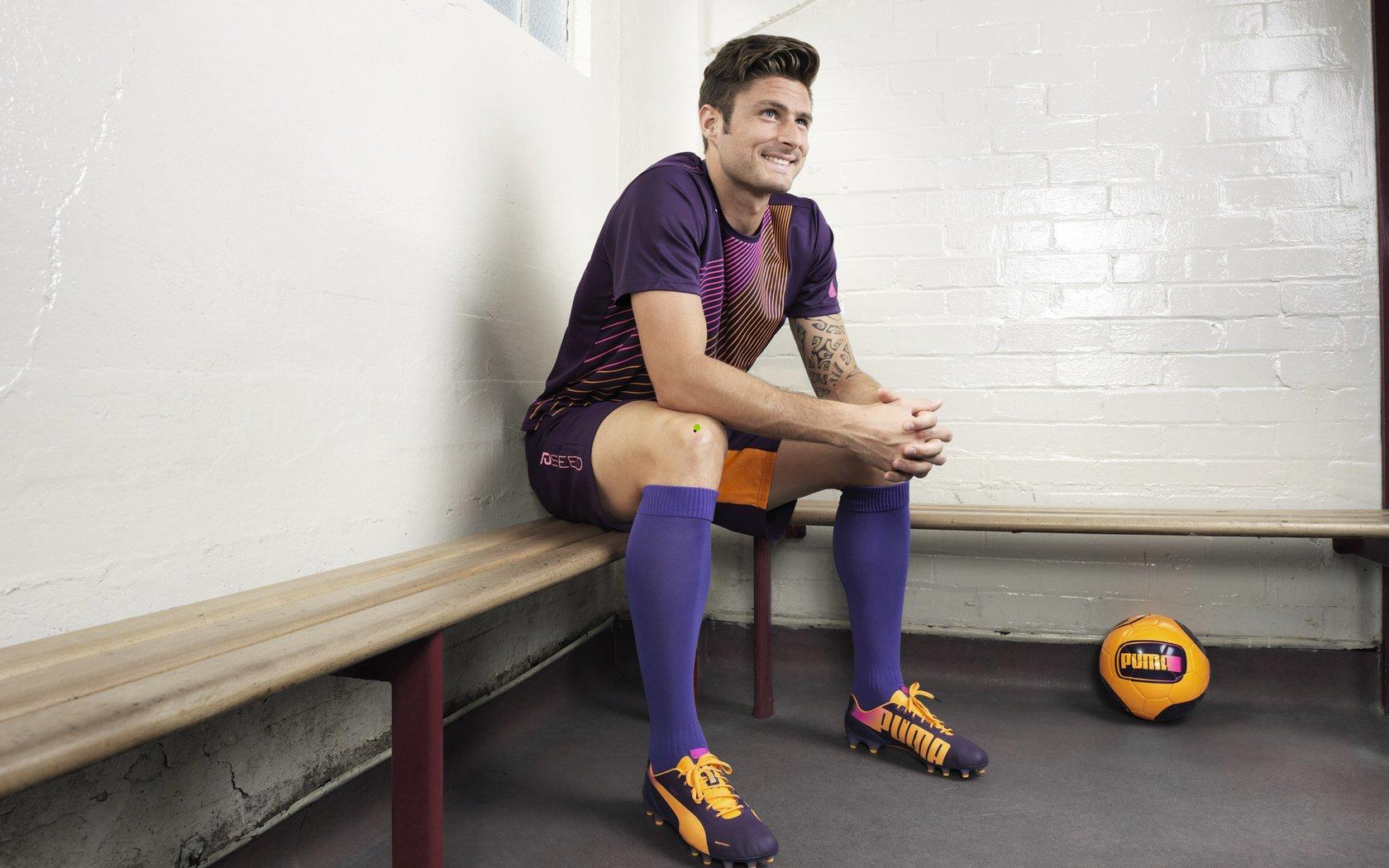 勒克莱尔深情期盼，法拉利誓言2026年F1赛季重铸荣光